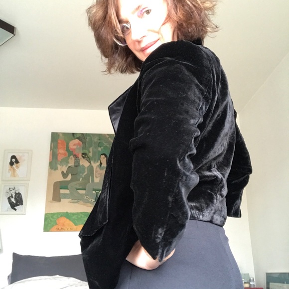 Velvet Jacket - Bolero Style - Picture 6 of 9